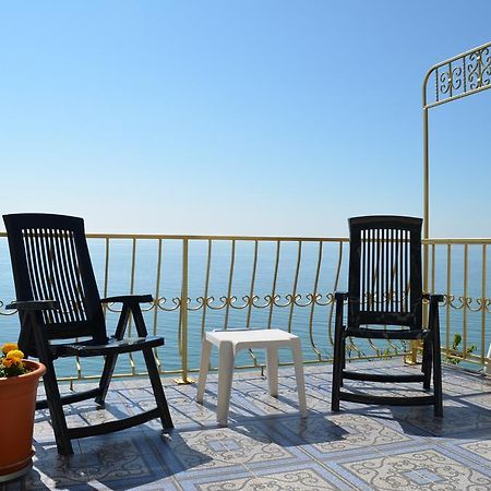 Holiday Home Sauvignon Odessa Exterior photo